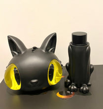 Load image into Gallery viewer, JAVIER CALLEJA - MR. GüNTER WATER BOTTLE