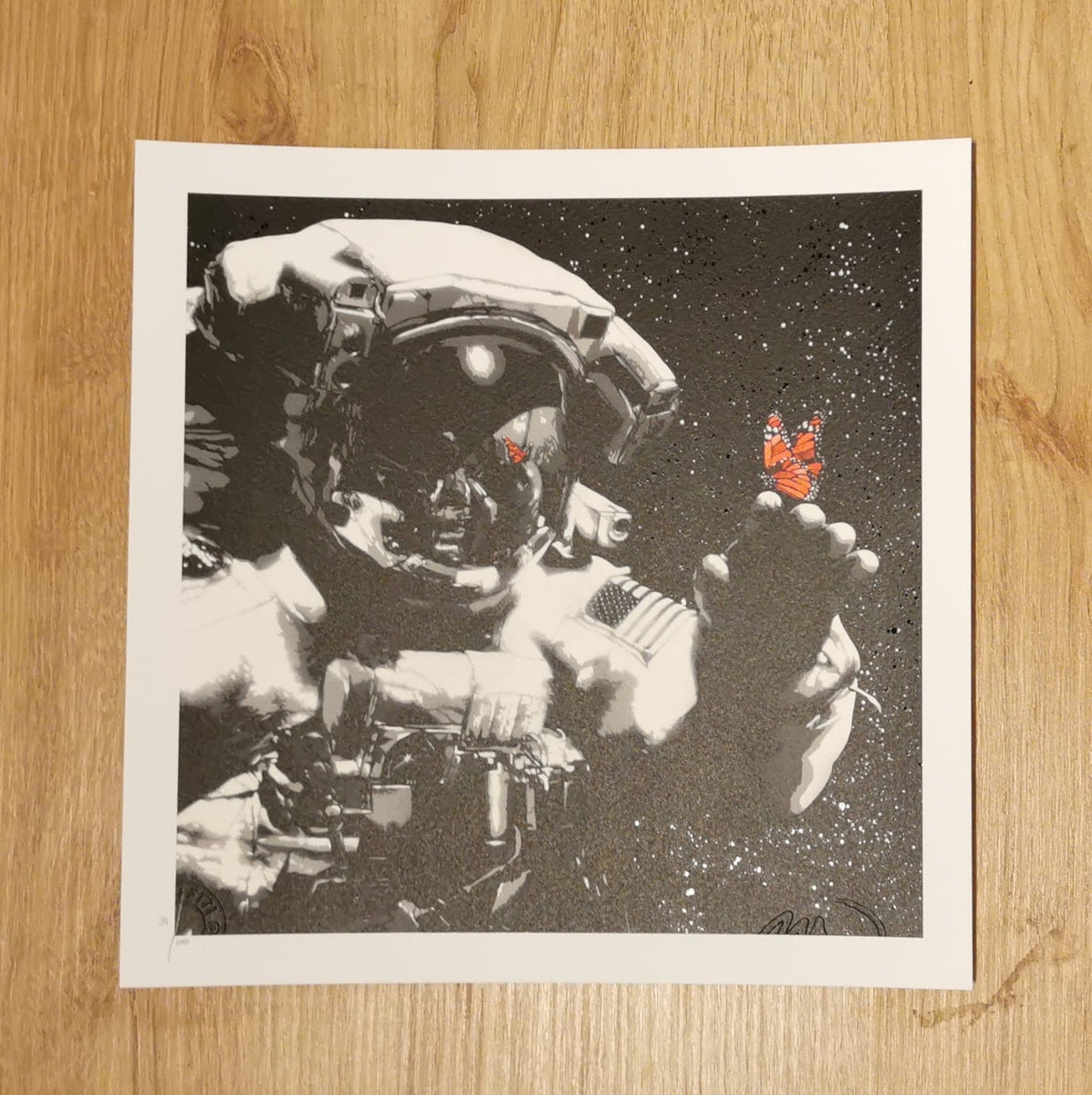MARTIN WHATSON - ETERNAL REFLECTION RED MINI – Exclusiveurbanart