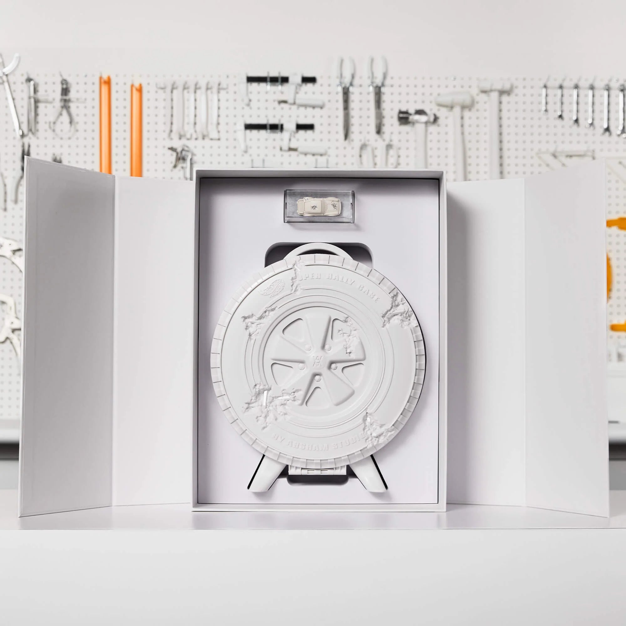 DANIEL ARSHAM X HOT WHEELS - ERODED RALLY CASE AND ERODED DANIEL ARSHAM X HOT WHEELS - ERODED RALLY CASE AND ERODED
