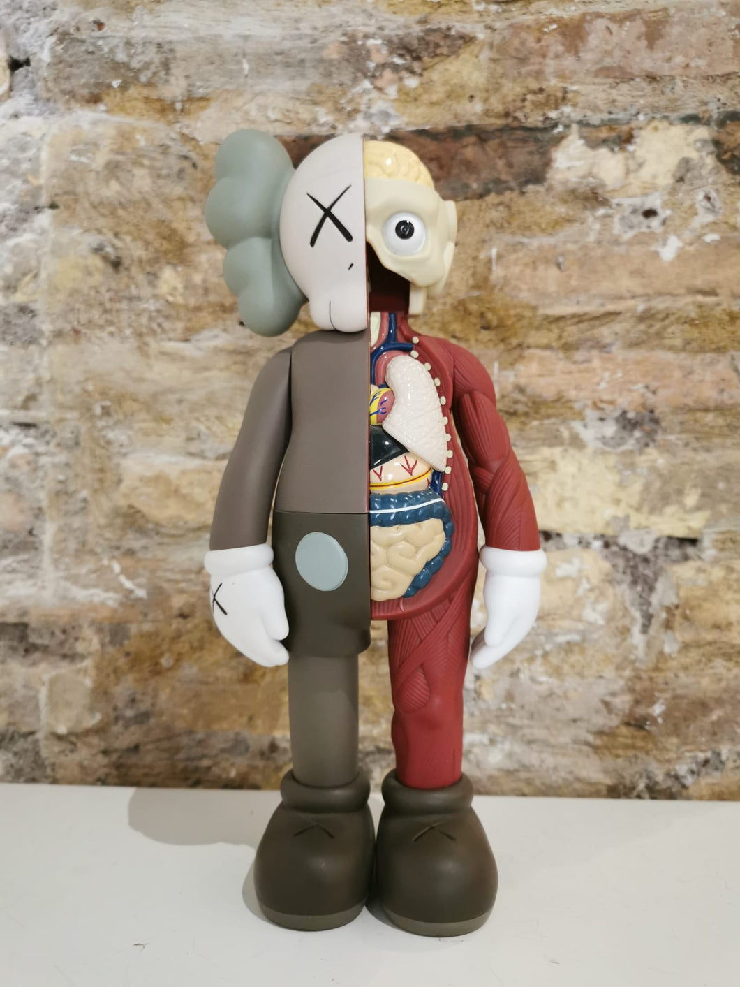 KAWS - FLAYED COMPANION (BROWN) – Exclusiveurbanart